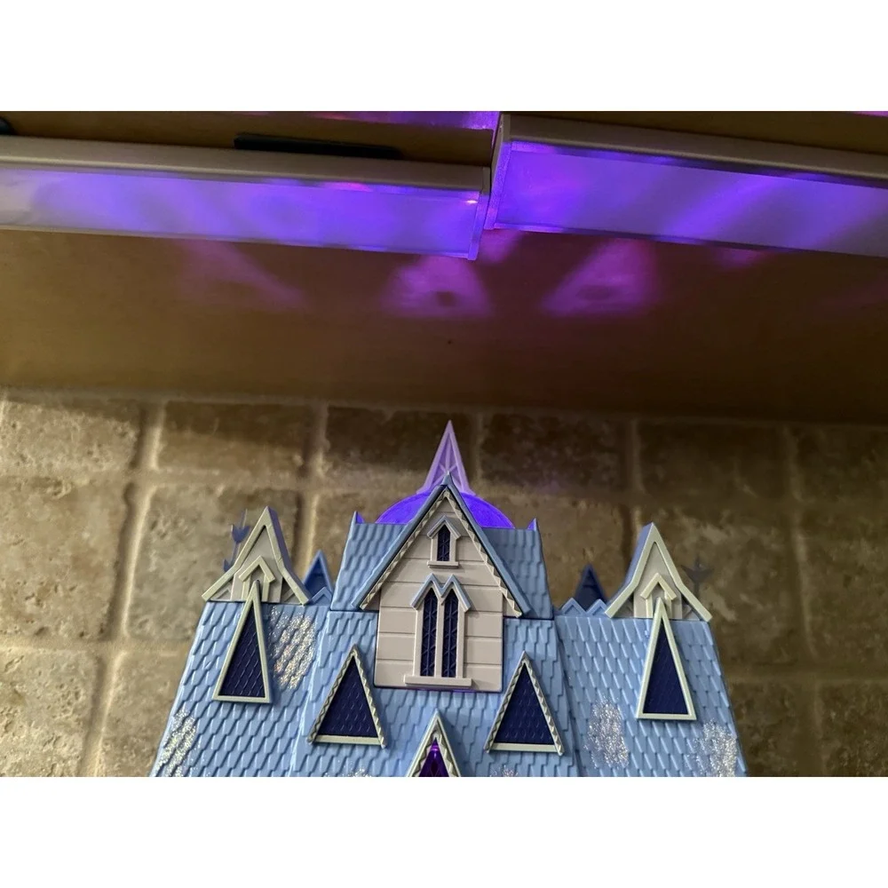 Disney Store London Animator's Collection Frozen 2 Ultimate Arendelle Castle Set